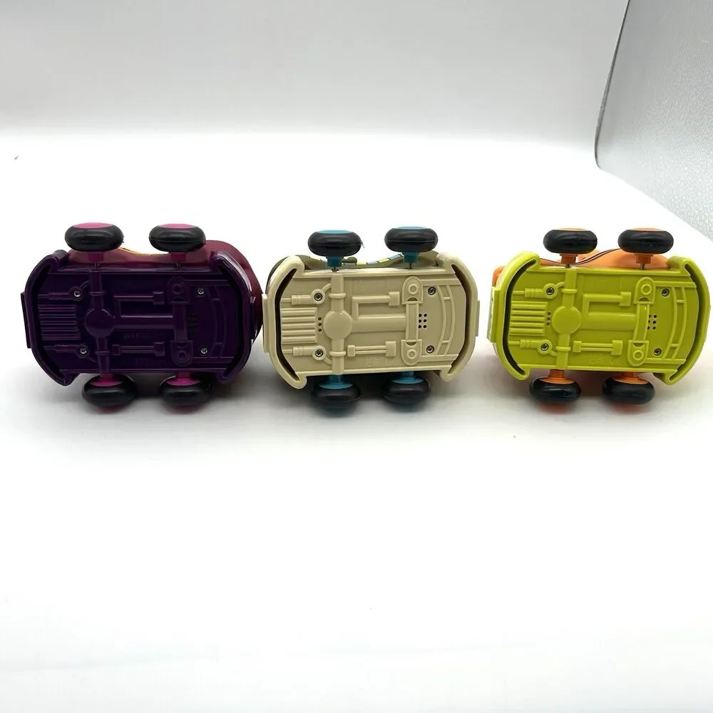 Battat Just B Toys Wheels Pull Back Car Toy Lot of Three 3 Taxi Flame Car Tiger